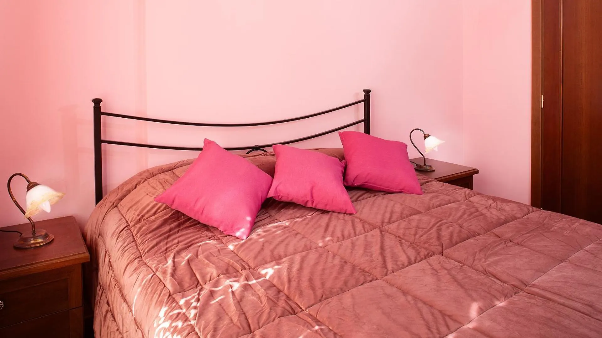Tuscany House Villa Lia Il Bastardo 0*,  Italy
